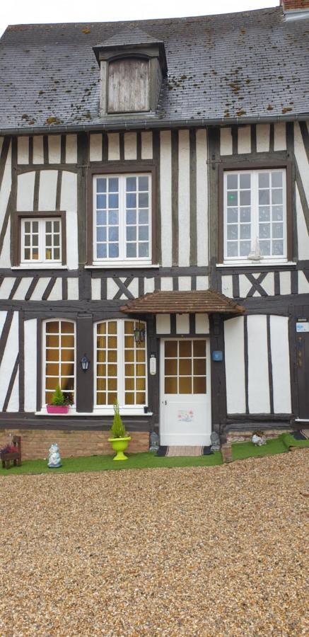 Le Mouton Gras Hotel Aumale Екстериор снимка