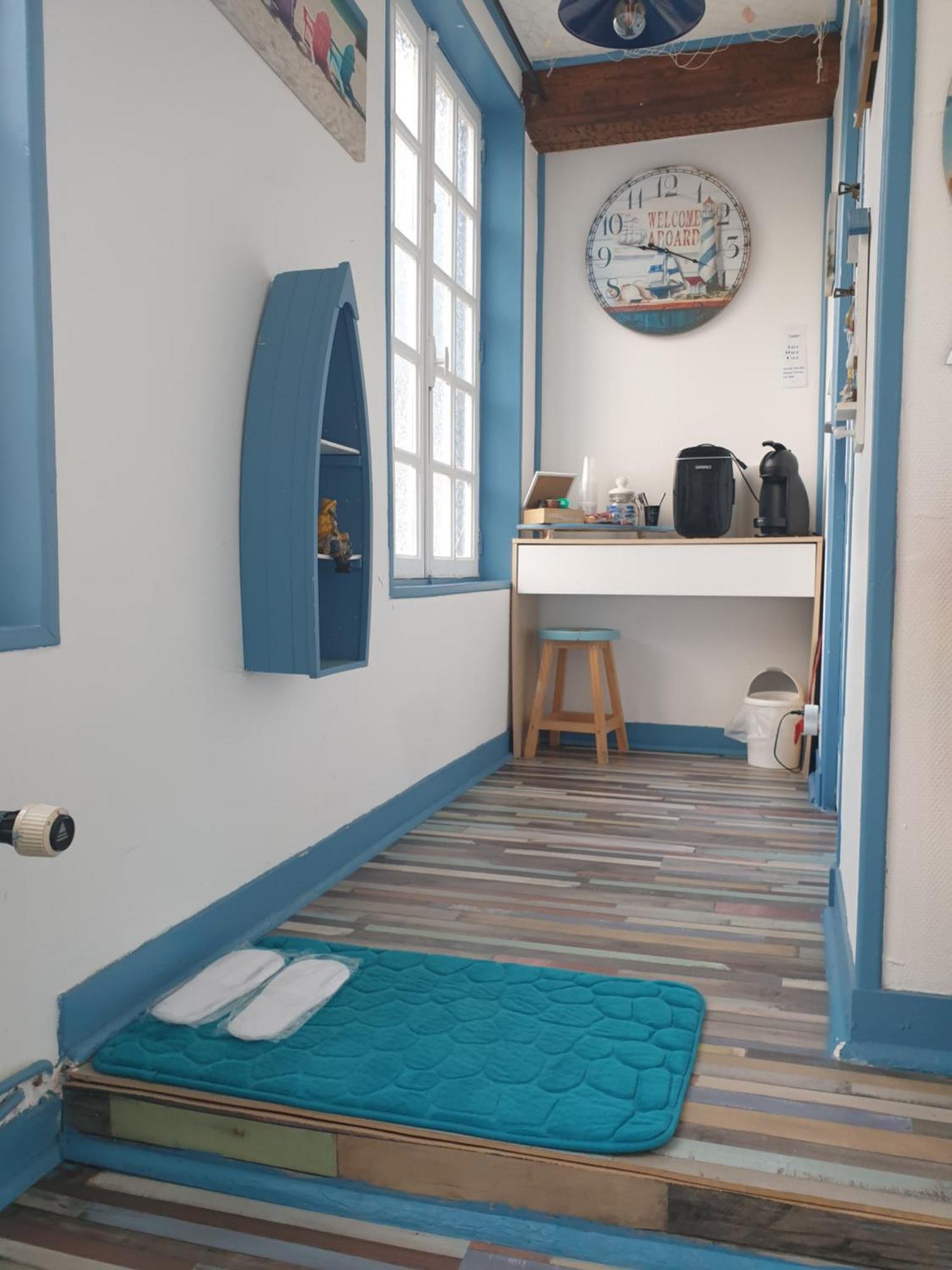 Le Mouton Gras Hotel Aumale Екстериор снимка